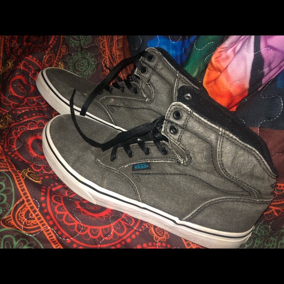 High top gray Vans 👟 - Picture 3 of 5